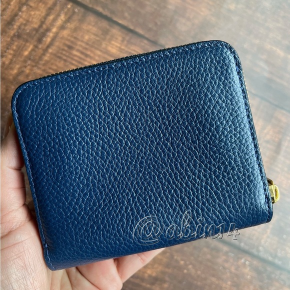 NWT Coach Small Leather Wallet - Picture 5 of 6